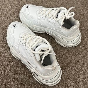 AUTHENTIC Balenciaga Triple S White Sneakers.